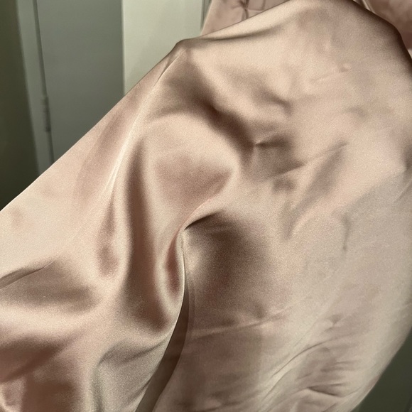 Gorgeous Talbot Runhof silver/lavender long stretch satin gown - Picture 5 of 7